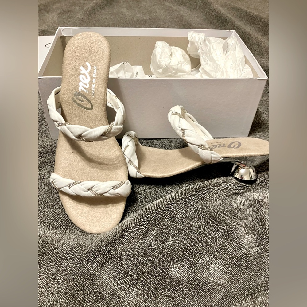NEW ONEX CRYSTAL BRAIDED LEATHER KITTEN HEELS SHOES MADE IN ITALY SIZE 36 6